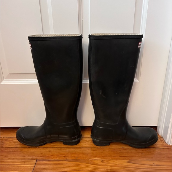 Hunter Tall Black Rain Boots - Picture 8 of 15